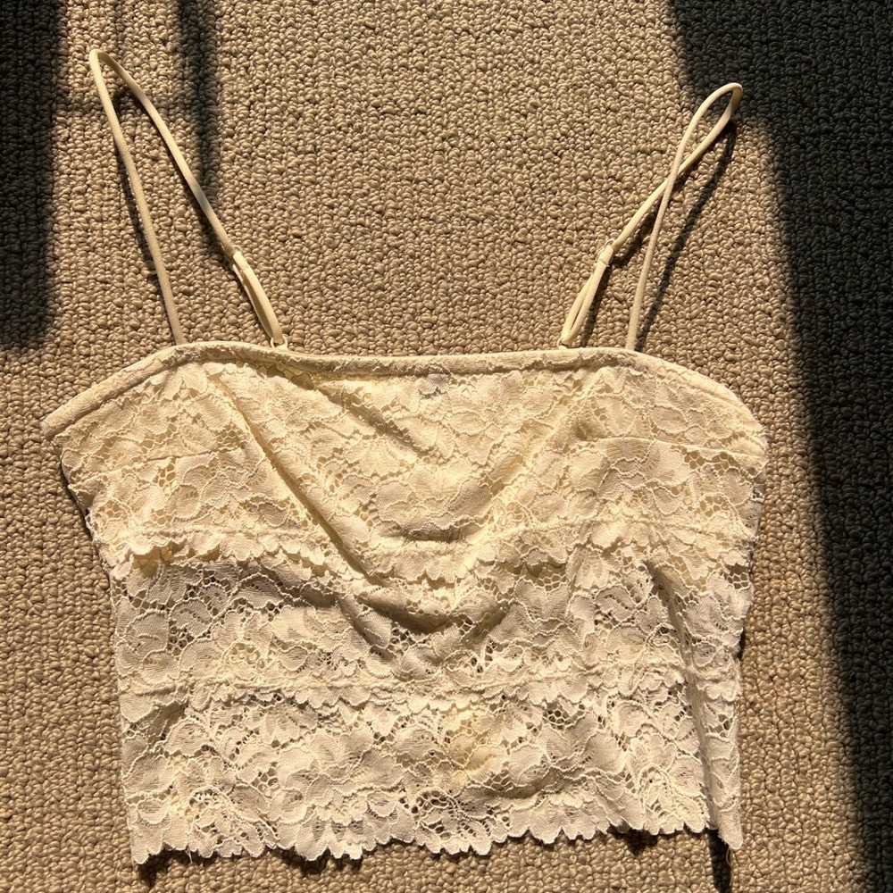 Urban Outfitters Cream/White Cropped Lace Tank Top